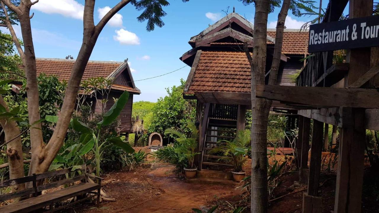 Nature House Eco-Lodge& Trekking Banlung Exterior foto
