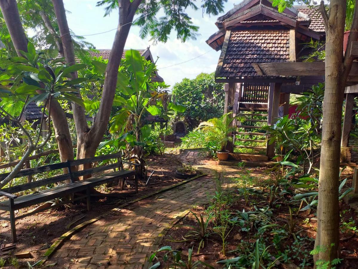 Nature House Eco-Lodge& Trekking Banlung Exterior foto